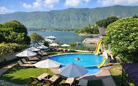 Zoe'S Paradise Waterfront Hotel